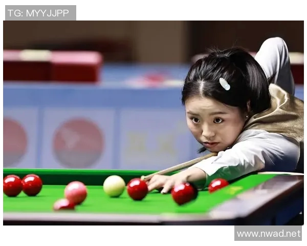 上海足球队以51分稳居冠军赛积分榜首位,争夺冠军形势乐观 上海足球队以51分稳居冠军赛积分榜首位,争夺冠军形势乐观