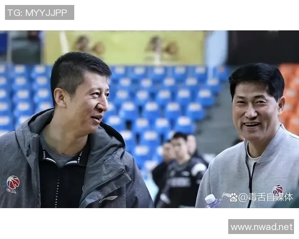 南京篮球队配合默契创新高排名引发关注展现团队实力与战术智慧 南京篮球队配合默契创新高排名引发关注展现团队实力与战术智慧