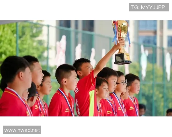 贵阳足球明星赛圆满落幕球迷热情高涨展现城市活力与团结精神